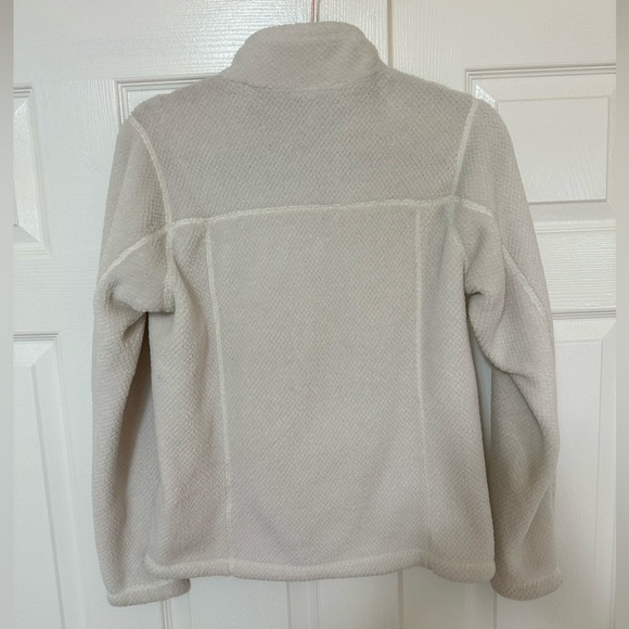 Patagonia Women’s Re-Tool Snap-T Fleece Pullover, White - Small - Picture 8 of 8
